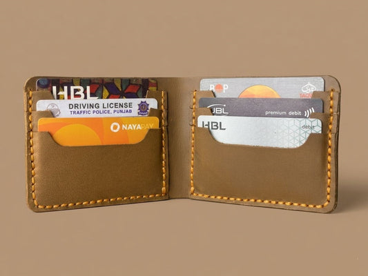 Vintage Handstitched Wallet – Timeless Craftsmanship